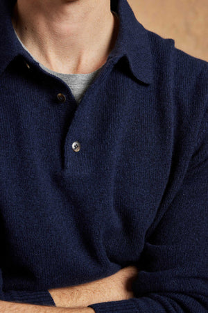 Long sleeve navy blue polo men’s jumper with collar and button placket. 100% Italian Lambswool. Woven from plush Italian lambswool. Casual wear. Size S, M, L, XL, XXL.