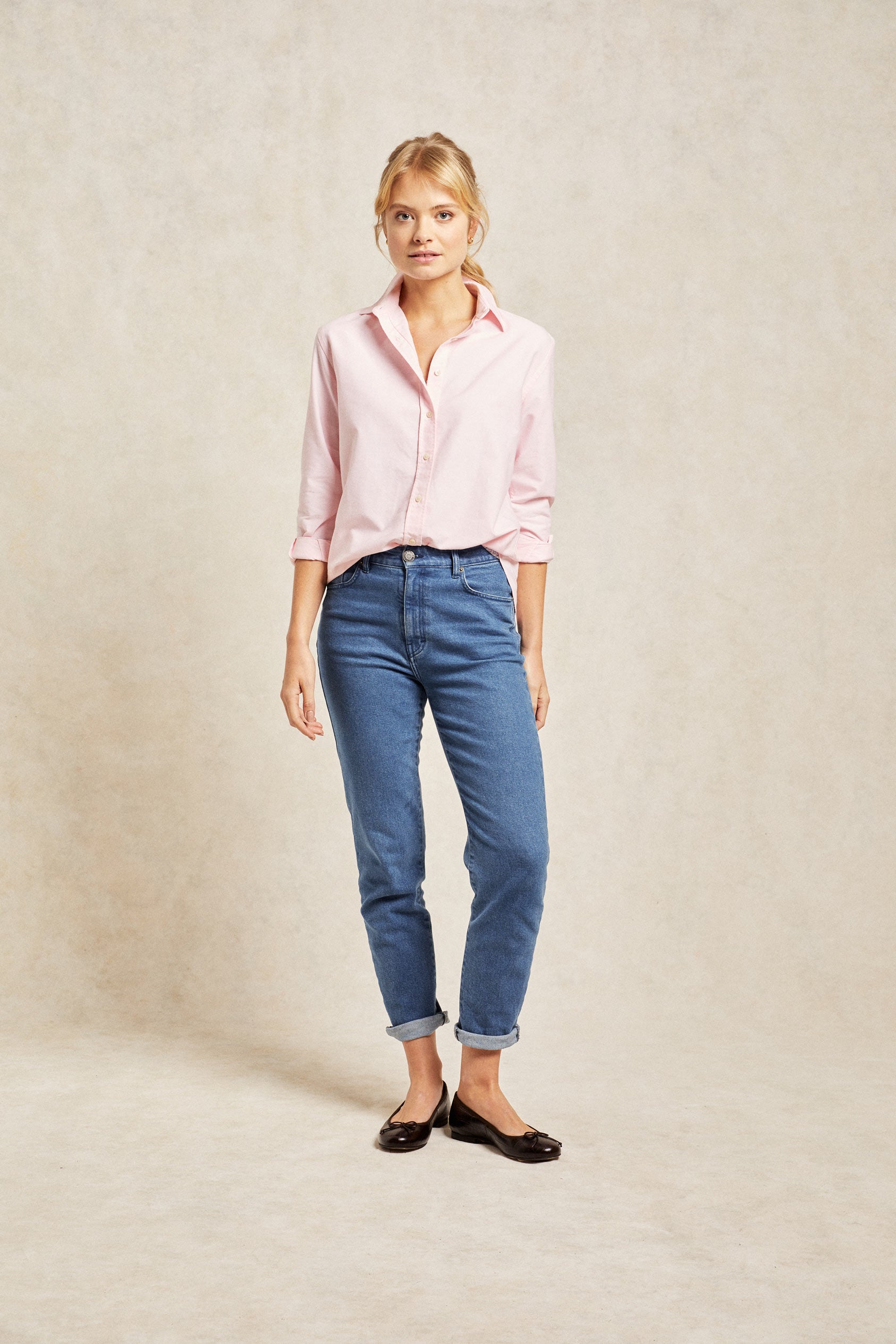 Classic collar boyfriend pink womens shirt in lighter weight oxford fabric. 100% Cotton. Cut from cotton to an effortless fit with a classic collar and button cuffs. Casual wear. Size XS, S, M, L, XL. Machine Wash. Made in Portugal.