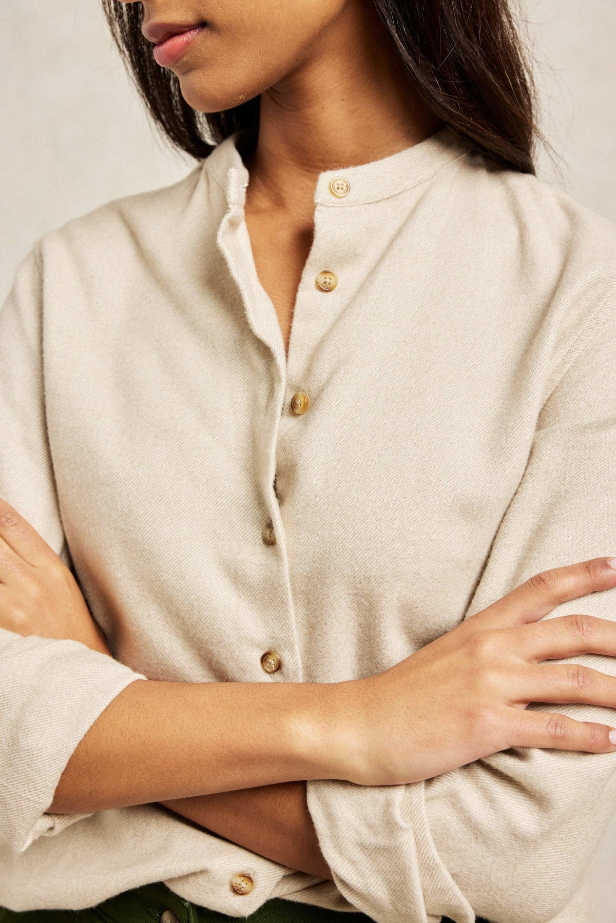 Soft brushed cotton shirt with Nehru collar in oat cream colourway. Our bestselling Bibury women’s shirt returns for another season. Cut from brushed cotton to a boyfriend fit. Casual wear. Size XS, S, M, L, XL. Made in Portugal. Boyfriend fit. Machine wash.