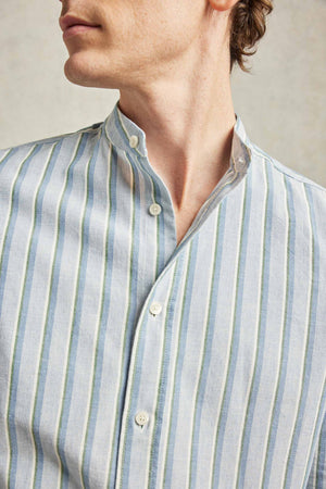 Men’s Soft cotton stripe oxford shirt with Nehru collar. 100% Cotton. Classic Oxford (pure cotton, clean-cut cuffs, pearlised buttons), updated with a Nehru collar. Casual wear. Made in Portugal. Machine wash. Size S, M, L, XL, XXL.