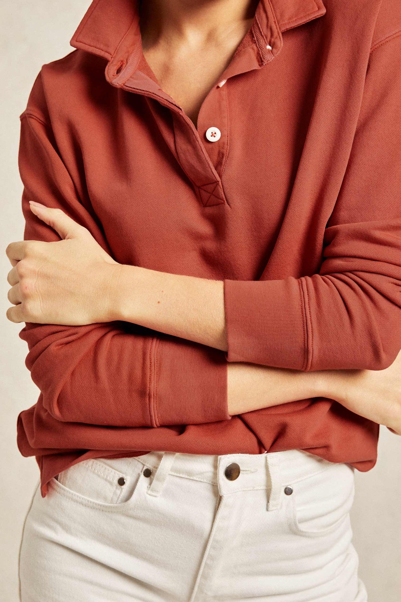 The Kittisford is a trusty staple, cut from cotton with a subtle faded wash. Loopback women’s maple red orange sweatshirt in classic rugby style, garment dyed for vintage look. A soft, vintage-inspired sweat. Casual wear. Size XS, S, M, L, XL. Machine wash.