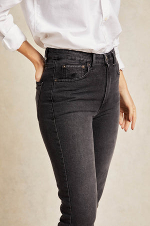 Crafted from cotton blue denim to a stylish mom silhouette. The high-waisted Sway jeans are cut to a classic five-pocket design and washed in a dusky charcoal hue. Casual wear. Size 6,8,10,12,14,16,18. Made in Portugal. Machine wash.