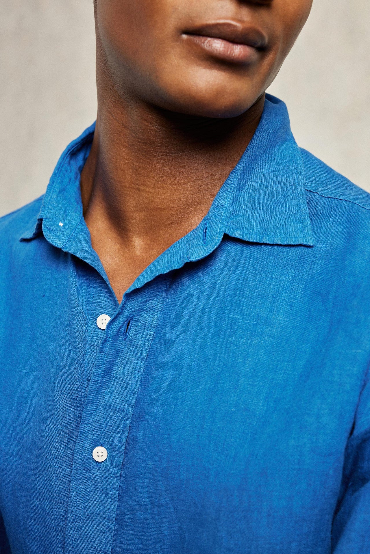 Men’s cobalt blue garment dyed men’s linen shirt with a classic collar. 100% Linen. Cut from soft linen to an immaculate fit with a classic collar. Casual wear. Made in Portugal. Machine wash. Size S, M, L, XL, XXL.