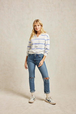 Cornflower-blue stripes add nautical notes to the Whitebeam women’s sweat. Loopback sweatshirt with cut away collar and extended V-neck. Woven from soft cotton to a relaxed fit. A soft, vintage-inspired sweat. Casual wear. Size XS, S, M, L, XL. Machine wash.
